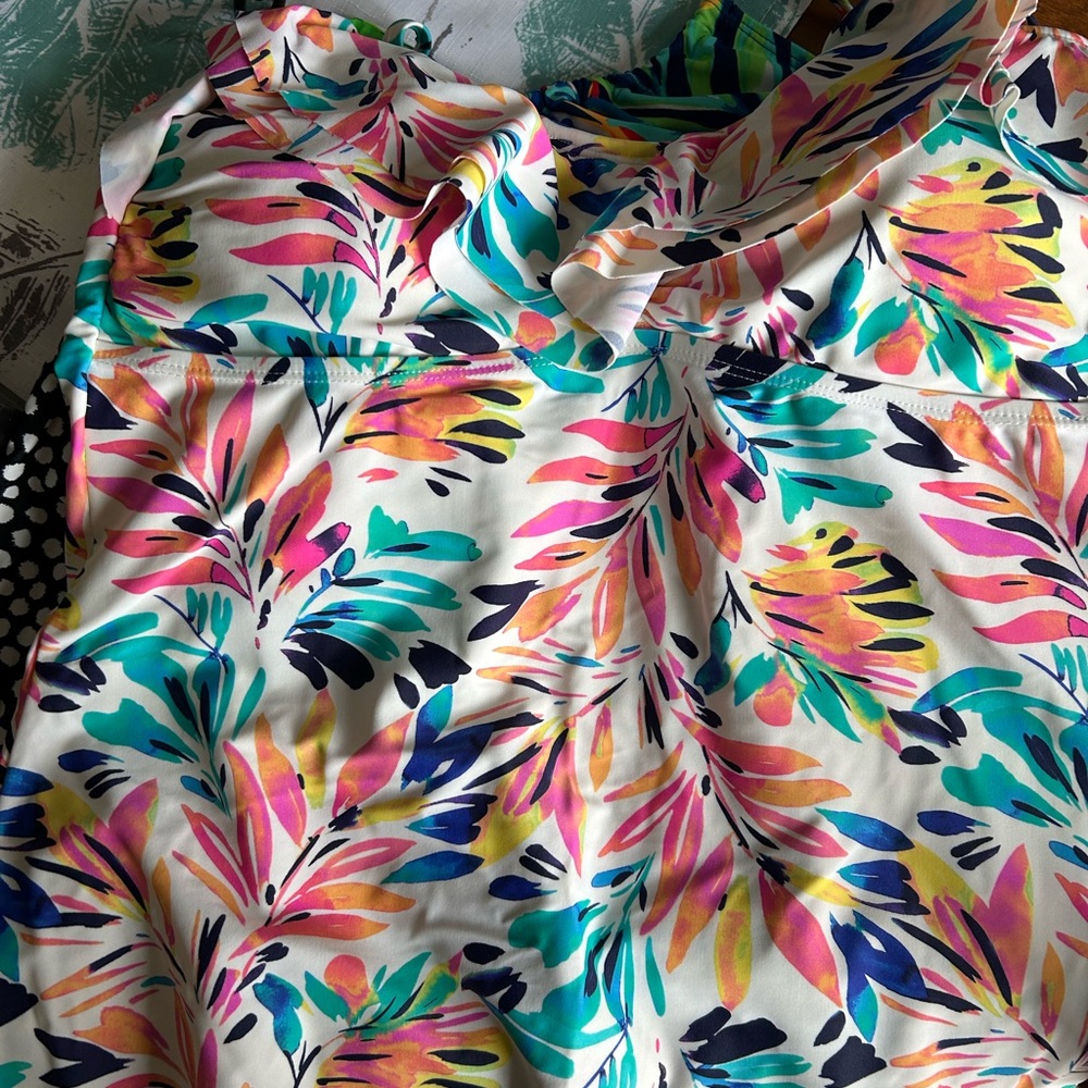 Colorful Leaf Print Top